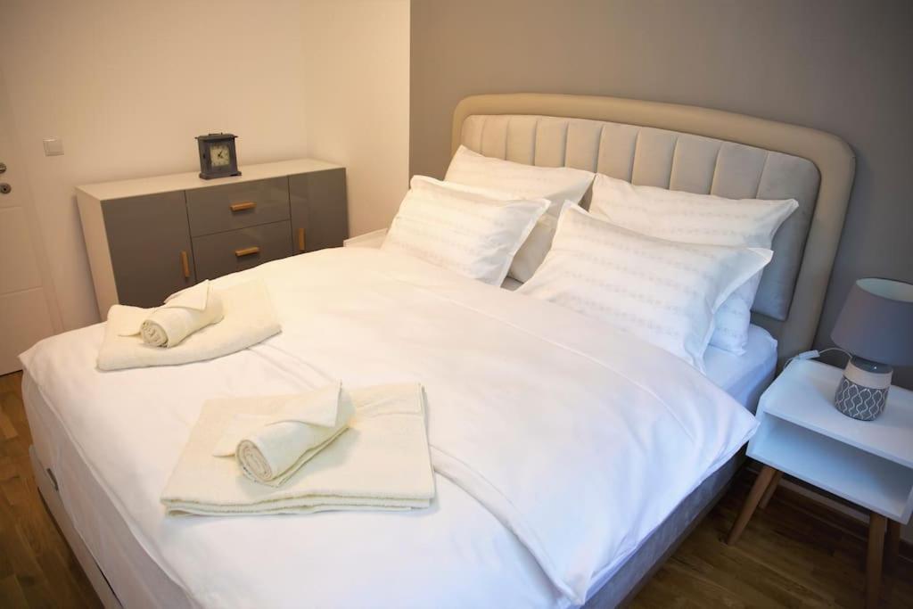 Apartment Divine Мостар Экстерьер фото