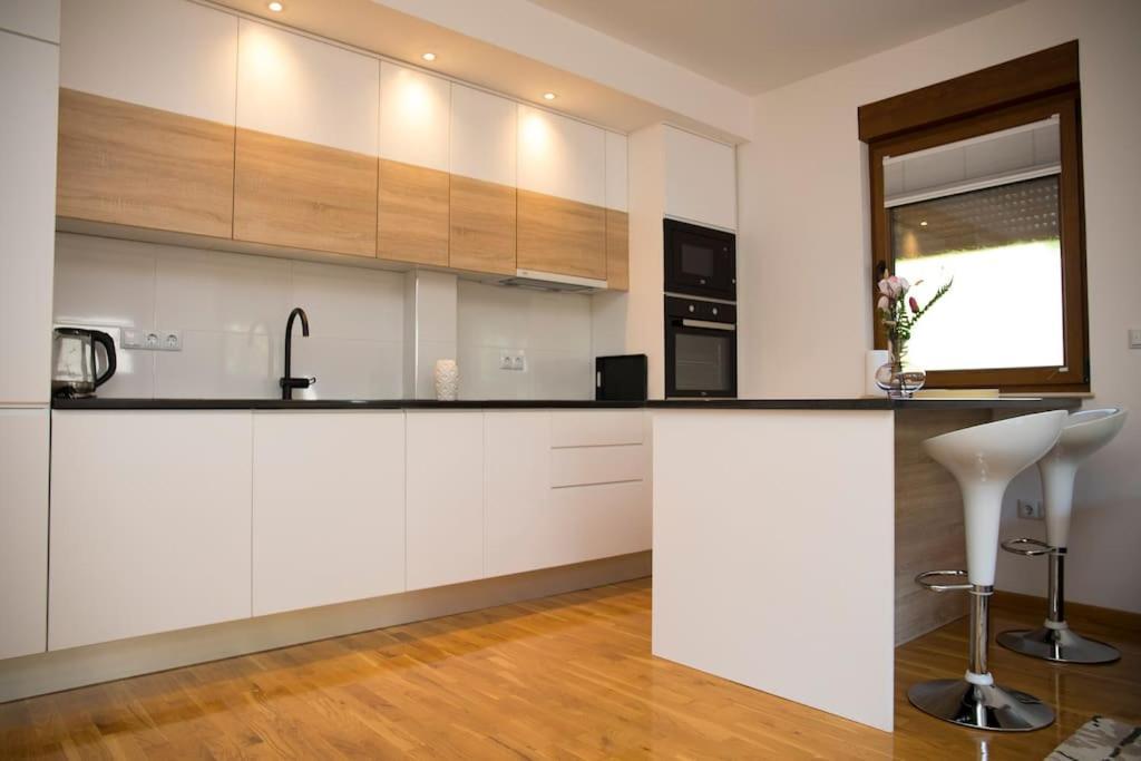 Apartment Divine Мостар Экстерьер фото