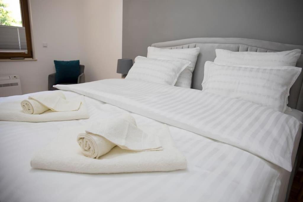 Apartment Divine Мостар Экстерьер фото